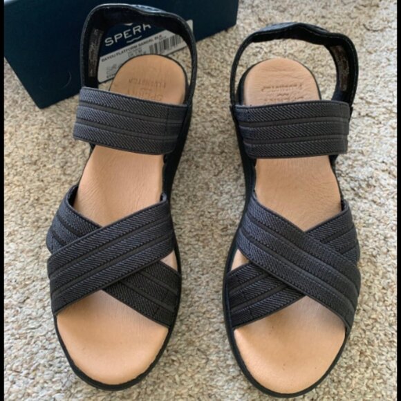 New Sperry Sandals - Picture 2 of 9